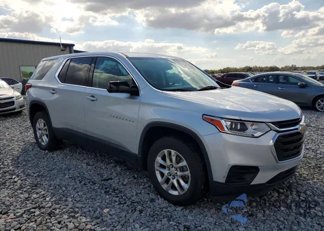 2020 Chevrolet Traverse Ls z USA, uszkodzony, nr VIN 1GNERFKW6LJ204601